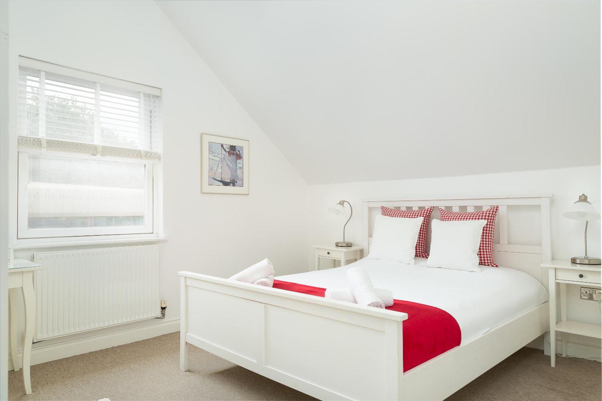 Bath Breaks Apartments Room photo