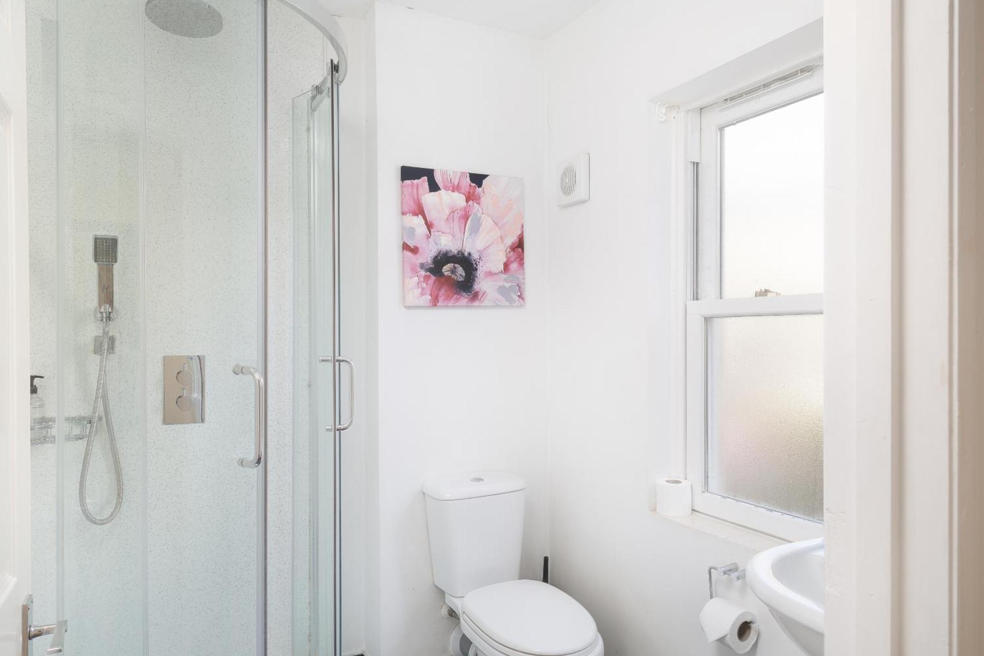 Bath Breaks Apartments Room photo